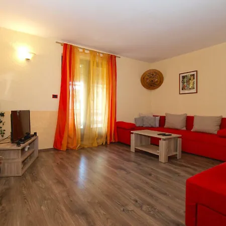 Sandra 1820 Apartment Pula